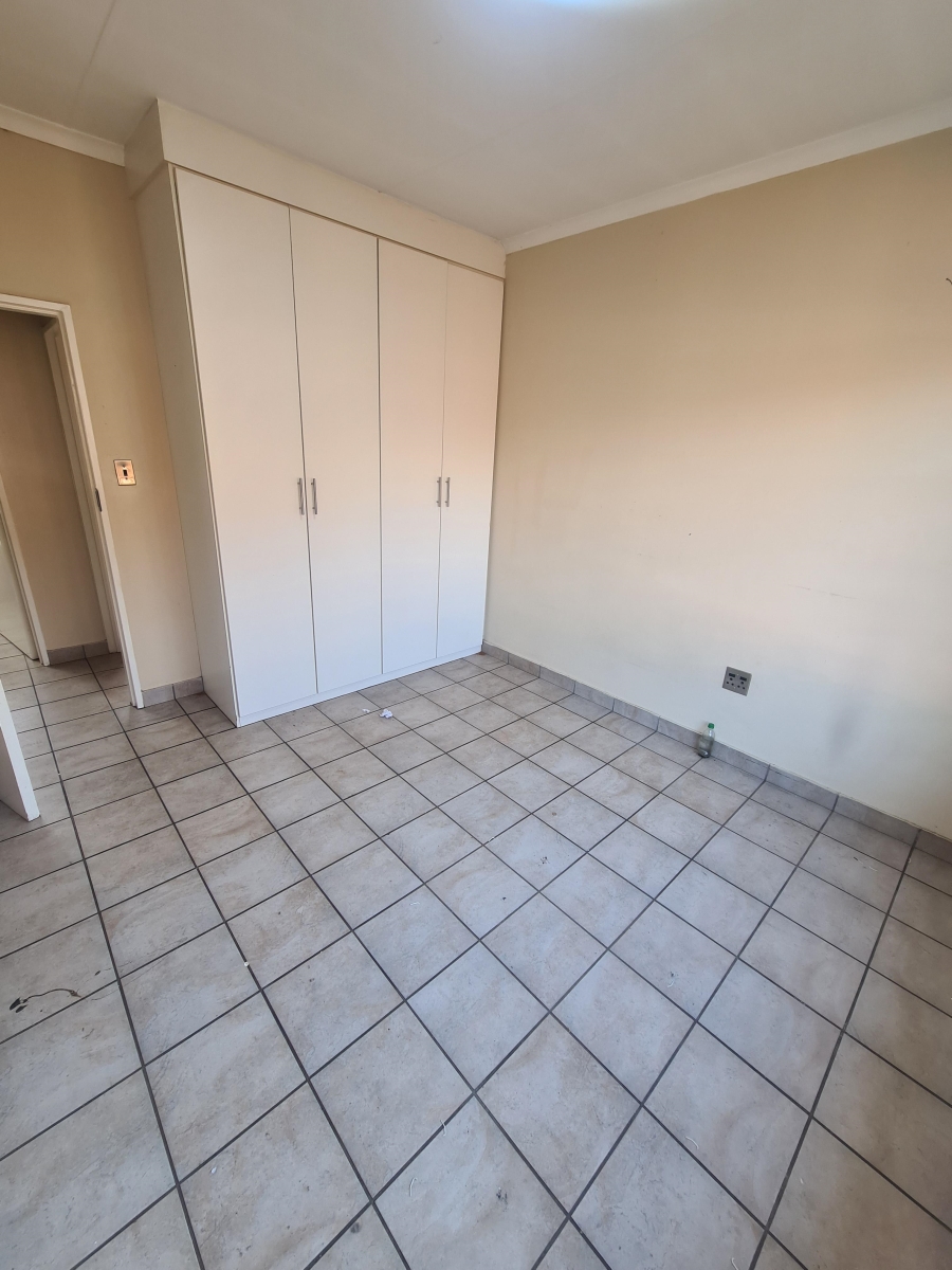 2 Bedroom Property for Sale in Vaalpark Free State